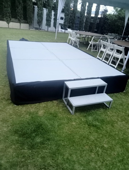 RENTA DE SALAS LOUNGE